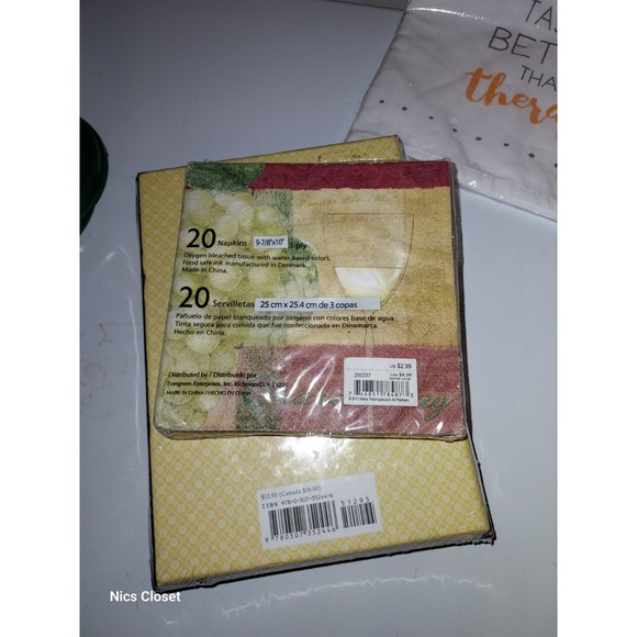 Wine Lovers Set Gift Tags Hand Towel Napkins Wine Markers Cocktail Shaker - Picture 7 of 10